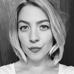 Meet your Posher, Abigail